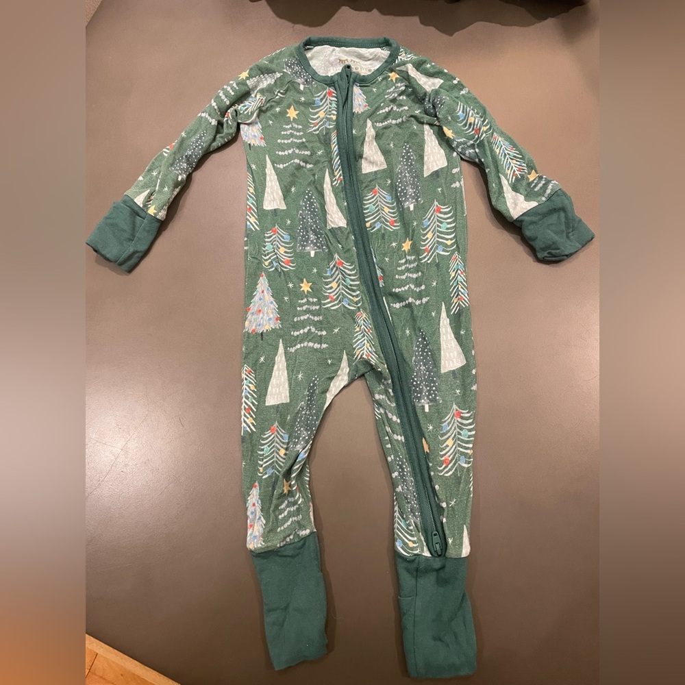 Little sleepies 3-6m pajamas